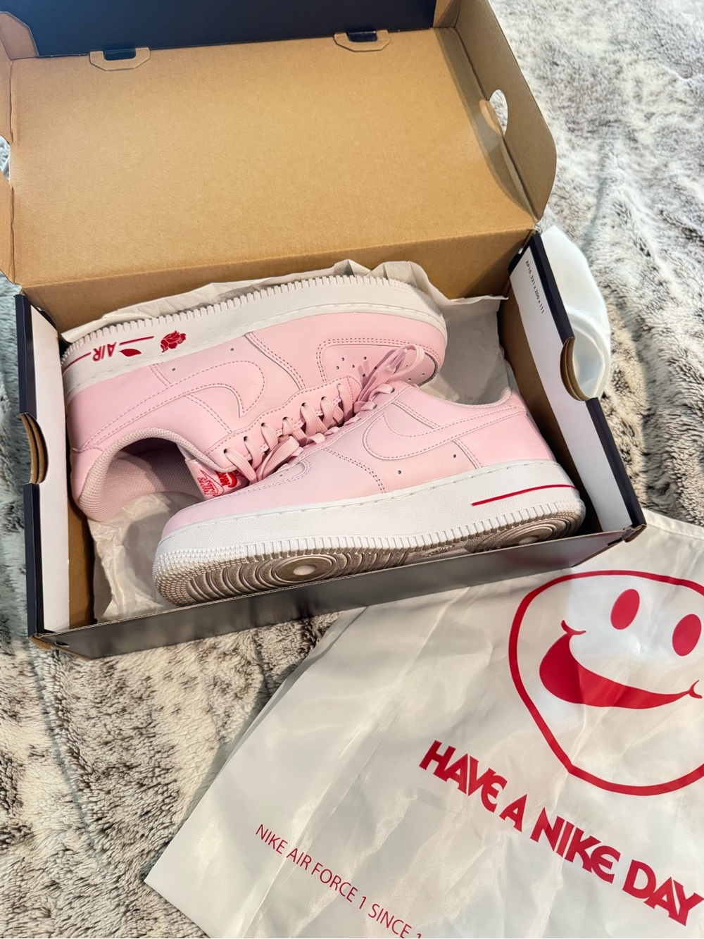 Nike Air Force 1 '07 LX Pink Sneakers US 6